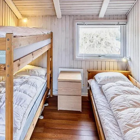 Ve397-vejers-strand-bjaergevej-1 *